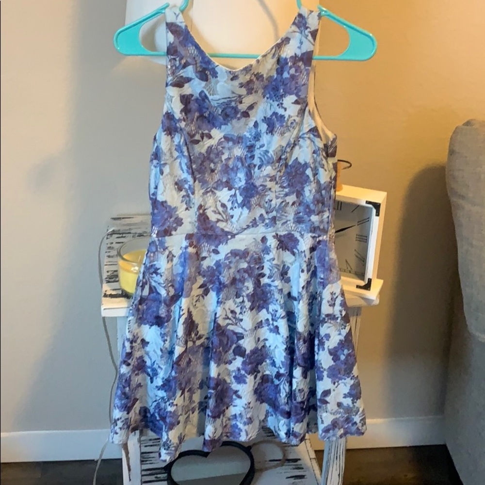 Lace dress